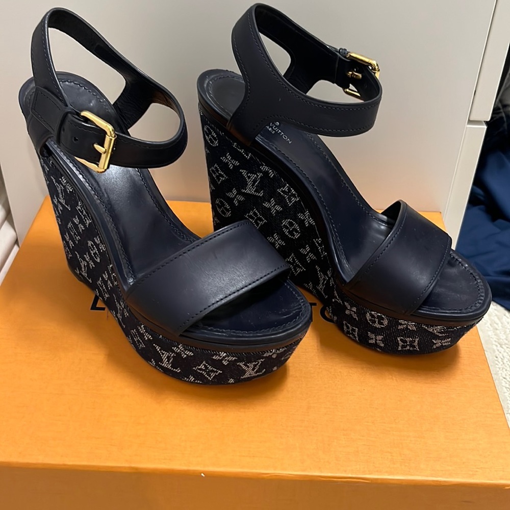 Louis Vuitton wedges